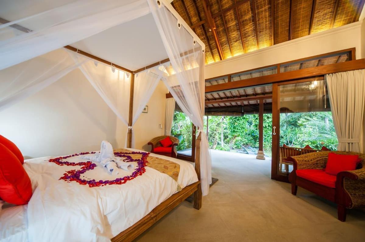 Luxury 3Br Infinity Jungle View Aashaya Villa Ubud Exterior photo