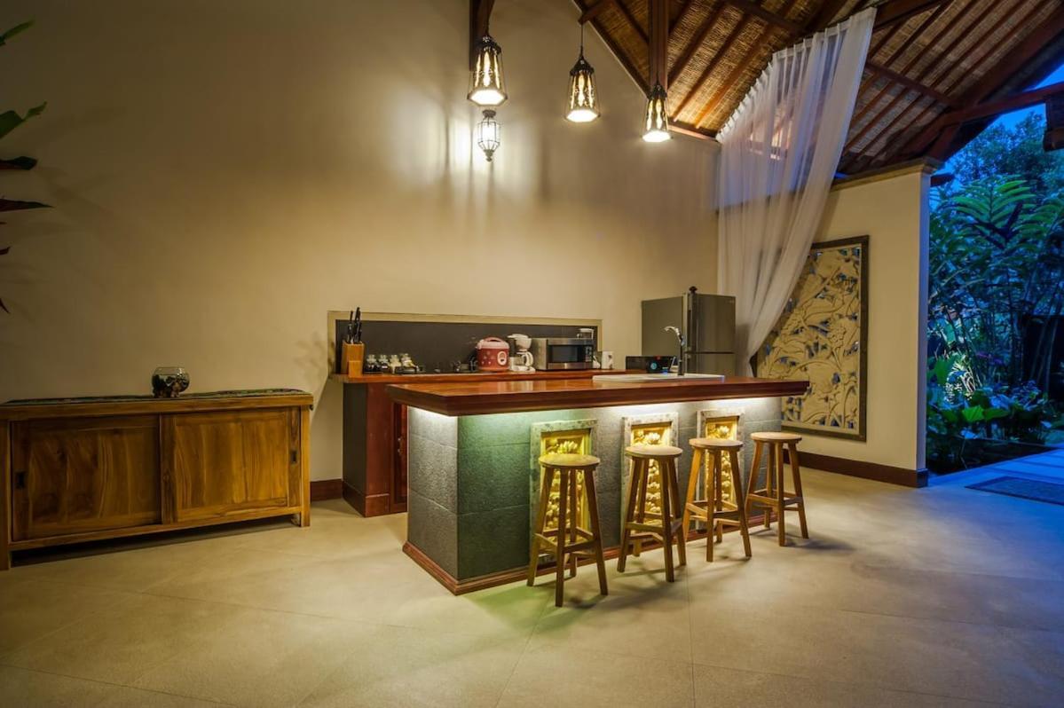 Luxury 3Br Infinity Jungle View Aashaya Villa Ubud Exterior photo