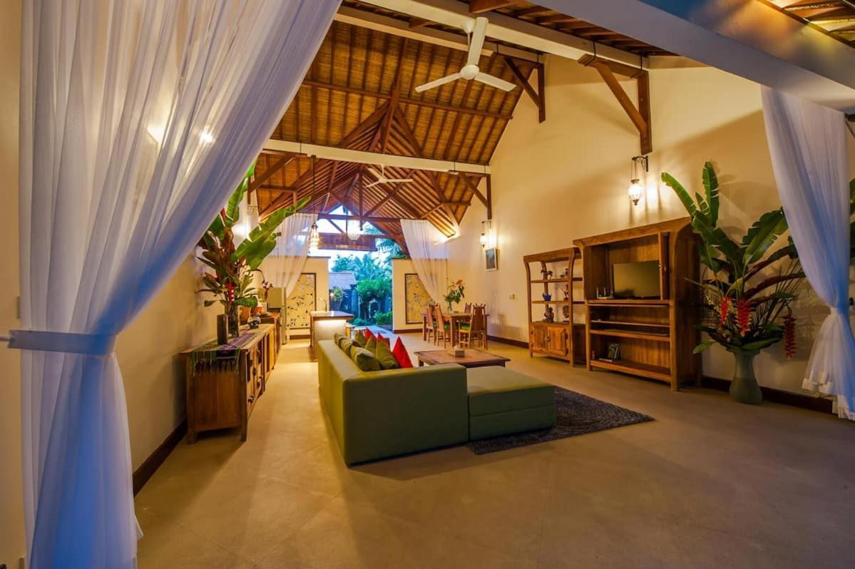 Luxury 3Br Infinity Jungle View Aashaya Villa Ubud Exterior photo